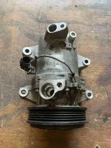 W compressor do ar condicionado da new triton 2.4 2017/2022