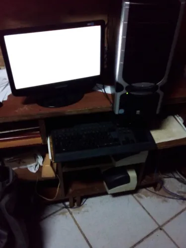 Computador Intel 2G 256 Ram