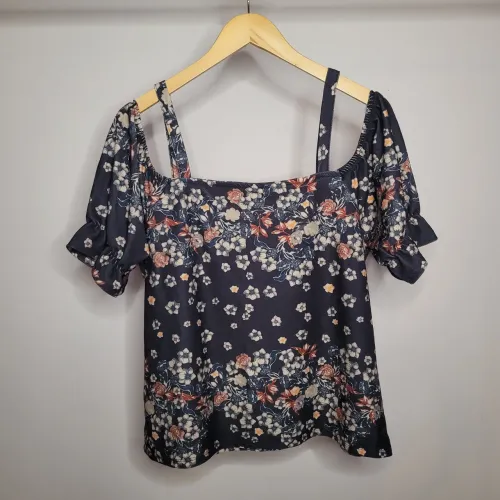 Blusa feminina florida manga curta - Tamanho GG