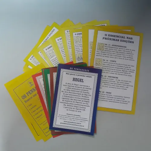 Panfletos da coleção Os Pensadores da editora Nova Cultural 