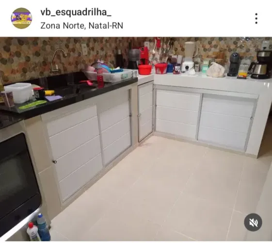 Trabalhamos com instalação de box armários de pia e box pra banheiro
