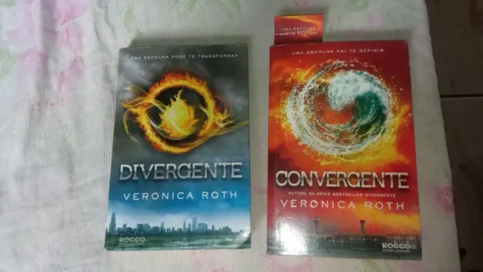 Livros CONVERGENTE E DIVERGENTE