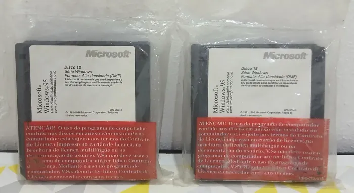 Kit com 10 disquetes Microsoft Windows 95