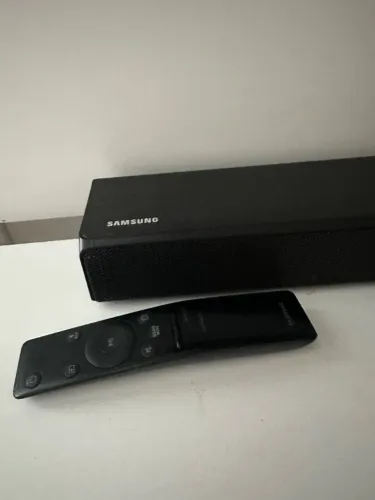 Soundbar Samsung - Barra, Subwoofer e Controle. Perfeito funcionamento 
