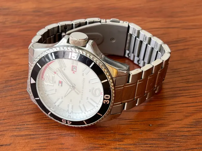 Relógio Tommy Hilfiger Original - Elegância e Estilo!