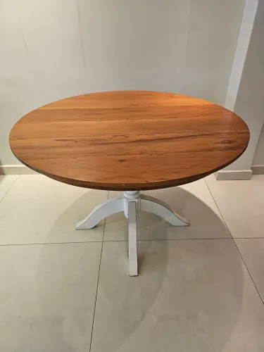 Mesa estilo provençal peroba rosa