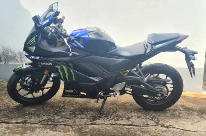 2022 Yamaha R3 Edição Monster 