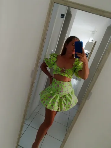 Conjunto feminino, importado