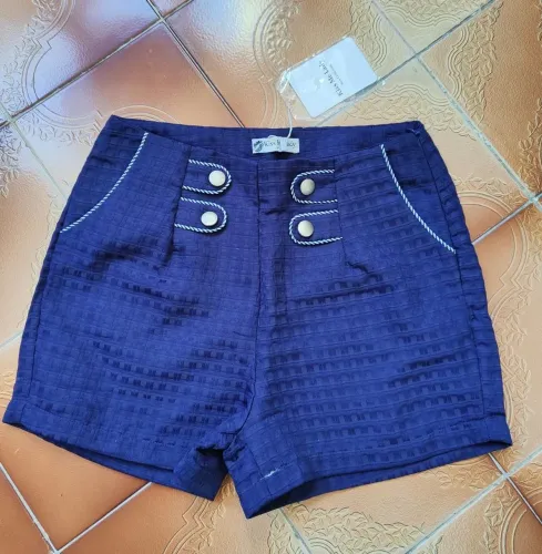 Shorts Azul Marinho com Detalhes Náuticos