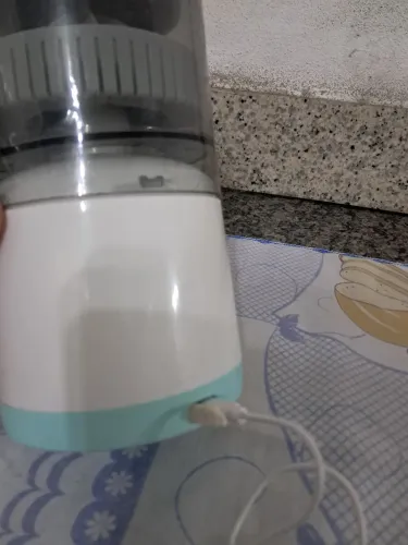 ESPREMEDOR DE LARANJA (USADO) EM BOAS CONDIÇÕES - LEIA A DESCRIÇÃO, POR FAVOR!