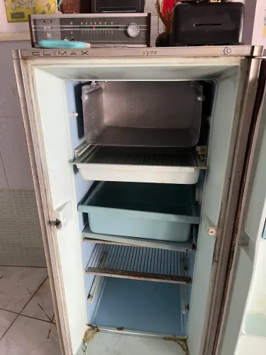 Geladeira antiga CLÍMAX