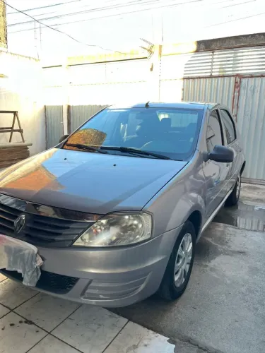 Renault Logan Authentique Hi-flex 1.0 16V 4P 2011