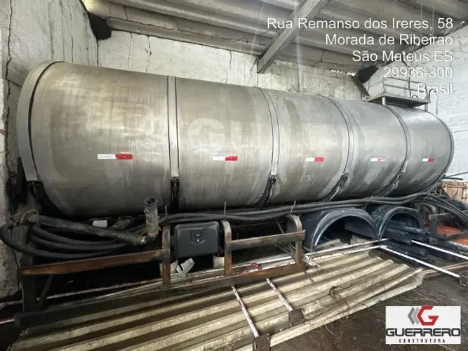 Tanque de Armazenamento em Inox - Excelente Estado