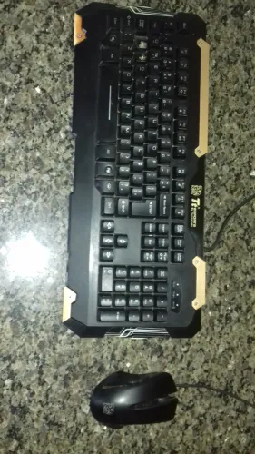 Teclado e mouse gamer