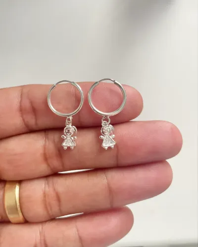 Brinco argola menina cravejada Prata 925 legítima