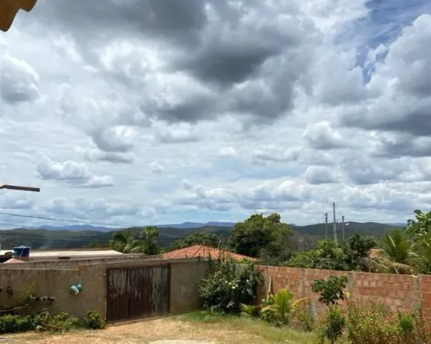 Sitio 1.000m² Serra do Cipó. Com casa bem localizada e quase toda murada .