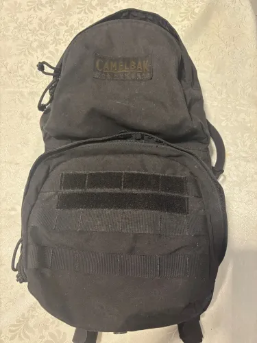 Camelback Maximum Gear M.U.L.E Tactical - Mochila preta 3L/100 oz