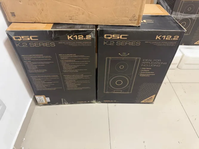 Caixa de Som QSC K12.2 - 2000W