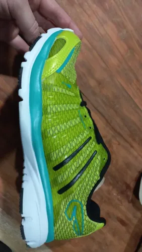 Tênis Rainha Running Verde com Detalhes em Azul e Branco