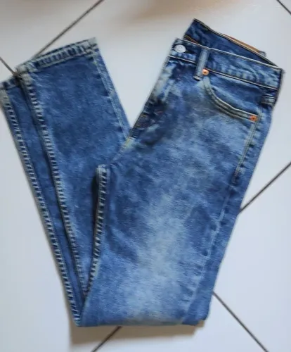 Jeans skinny azul claro levis P 