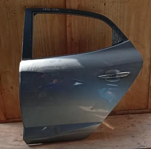 PORTA TRASEIRA ESUQUERDA HYUNDAI HB20 20/24 HATCH COM DETALHE