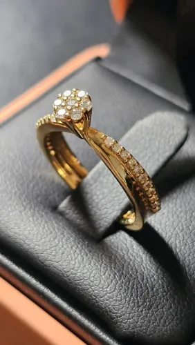 Anel Vivara Pavê em Ouro Amarelo 18k com Diamantes - Aro15 NUNCA USADO GARANTIA DISPONÍVEL