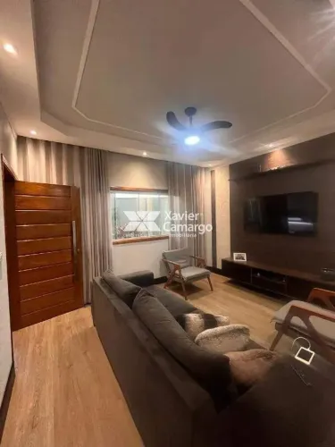 Casa à venda 3 quartos no Parque Flórida - Rio Claro/SP