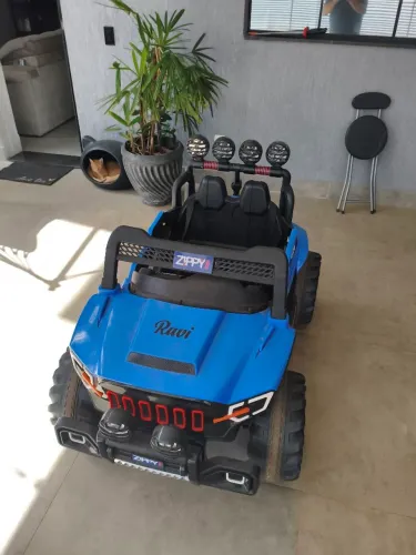 Carro Elétrico Infantil Zippy Toys