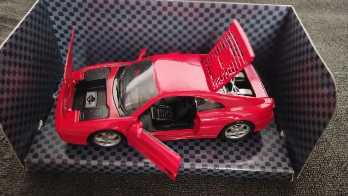 Miniatura de Ferrari F355