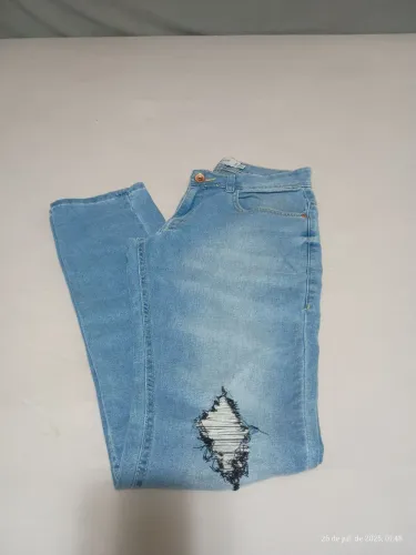 Calça Jeans Destroyed