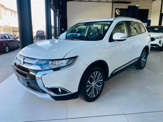 Mitsubishi Outlander Comfort 2.0 16V Aut. 2018
