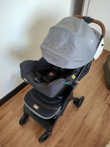 Carrinho de Bebê Parcel + Bebê Conforto JOIE (NOVO - SEM USO)