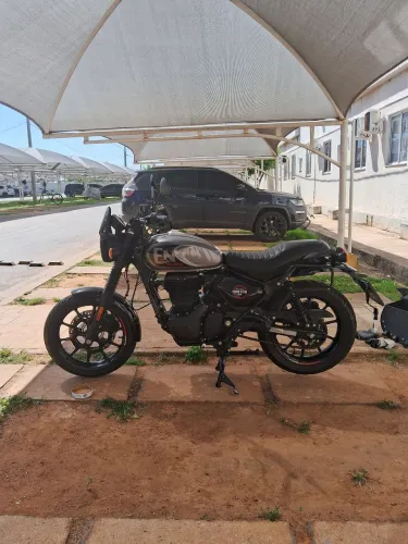Hunter 350 em ótimo estado!