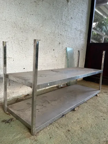 Prateleira suspensa de aço inox