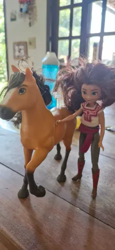 Boneca Lucky e Cavalo - Spirit Untamed - Mattel DreamWorks