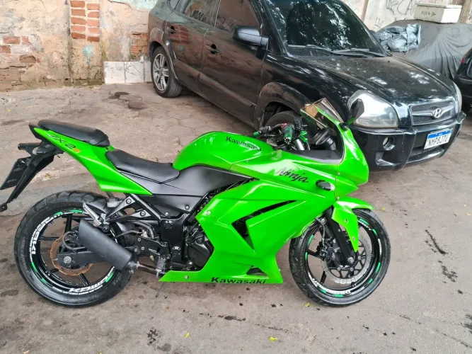 Kawazaki ninja 250 nova 