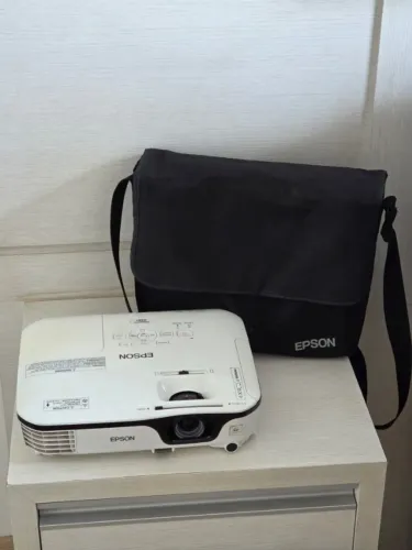 Projetor Epson PowerLite X14+ HDMI 3000 Lumens 3LCD - Excelente Estado + Bolsa