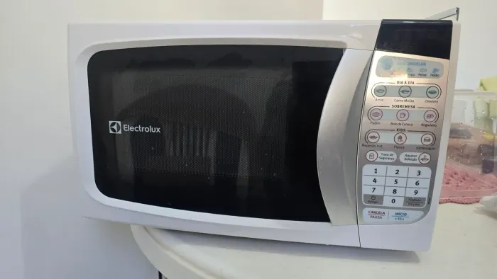 Micro-ondas Electrolux 20L