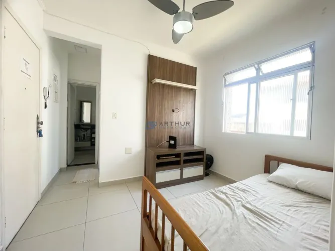 Apartamento à venda em Praia Grande na Boqueirão a 650 metros da praia