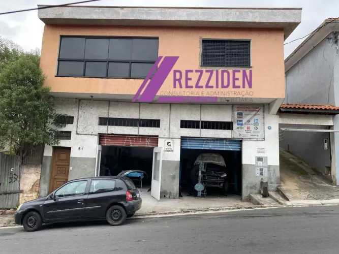 Imóvel para venda possui 300 m² com 4 quartos