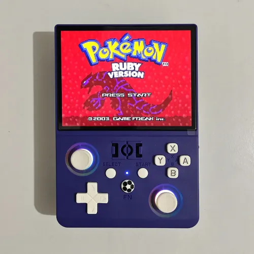 Console R36 MAX2 HD 4,5" c/ bolsa + 10 mil jogos