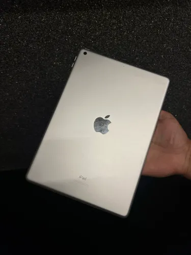 IPAD GERAÇÃO 8 128GB SILVER