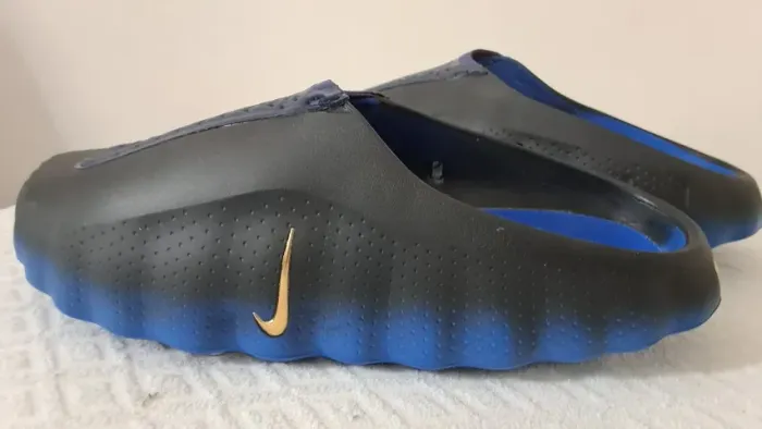 Nike Mind 001