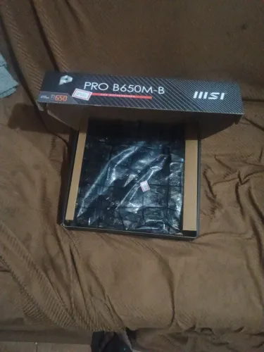 Vendo uma placa nova na caixa MSI Pro B650M-B