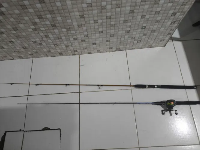 Vara de pesca e iscas