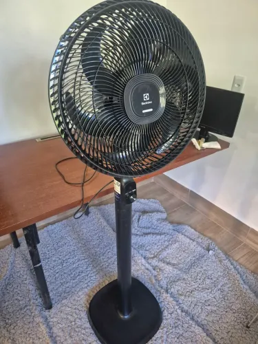 Ventilador de coluna Electrolux 