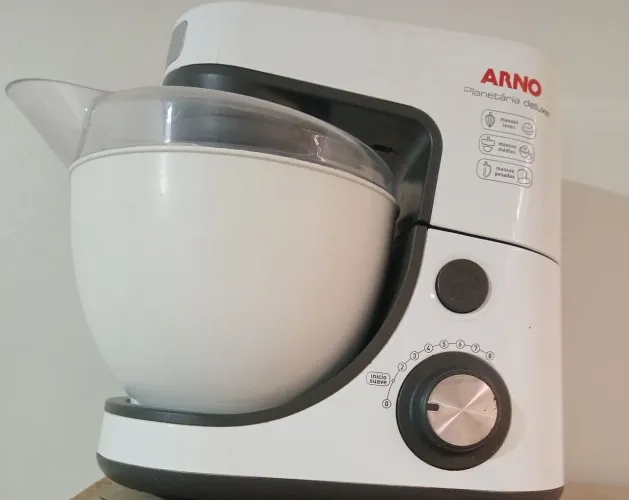 Batedeira Arno Planetária deluxe