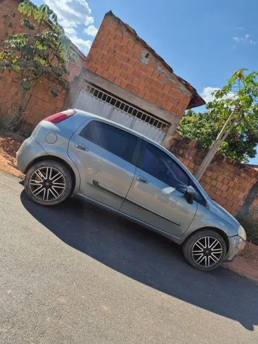 Fiat Punto ELX 1.4 Fire Flex 8V 5P 2008