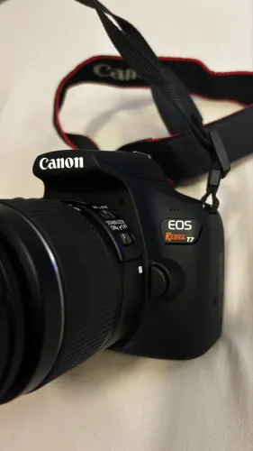 Câmera Canon EOS Rebel t7 + Kit Fotógrafo