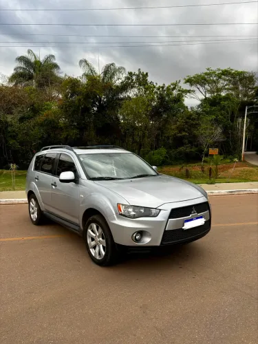 Mitsubishi Outlander 2.0 16V 160cv Aut. 2012